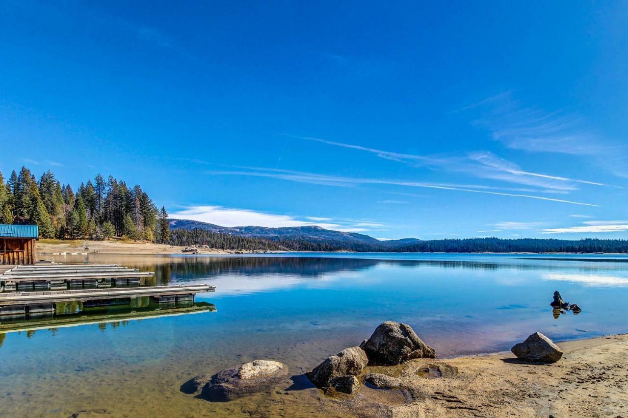 Water'S Edge Retreat Villa Shaver Lake Bagian luar foto