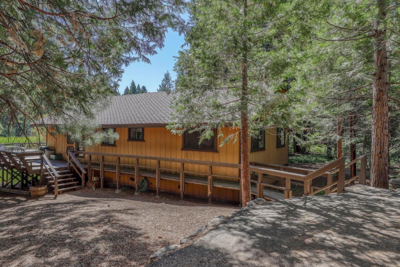 Water'S Edge Retreat Villa Shaver Lake Bagian luar foto